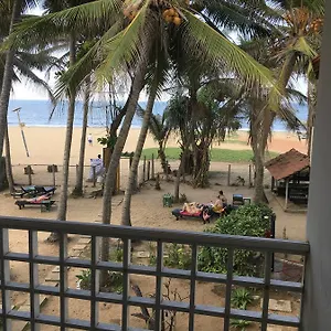 Hotel Dephani Negombo